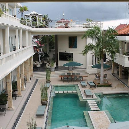Bali Court Hotel & Apartment Legian Exteriör bild