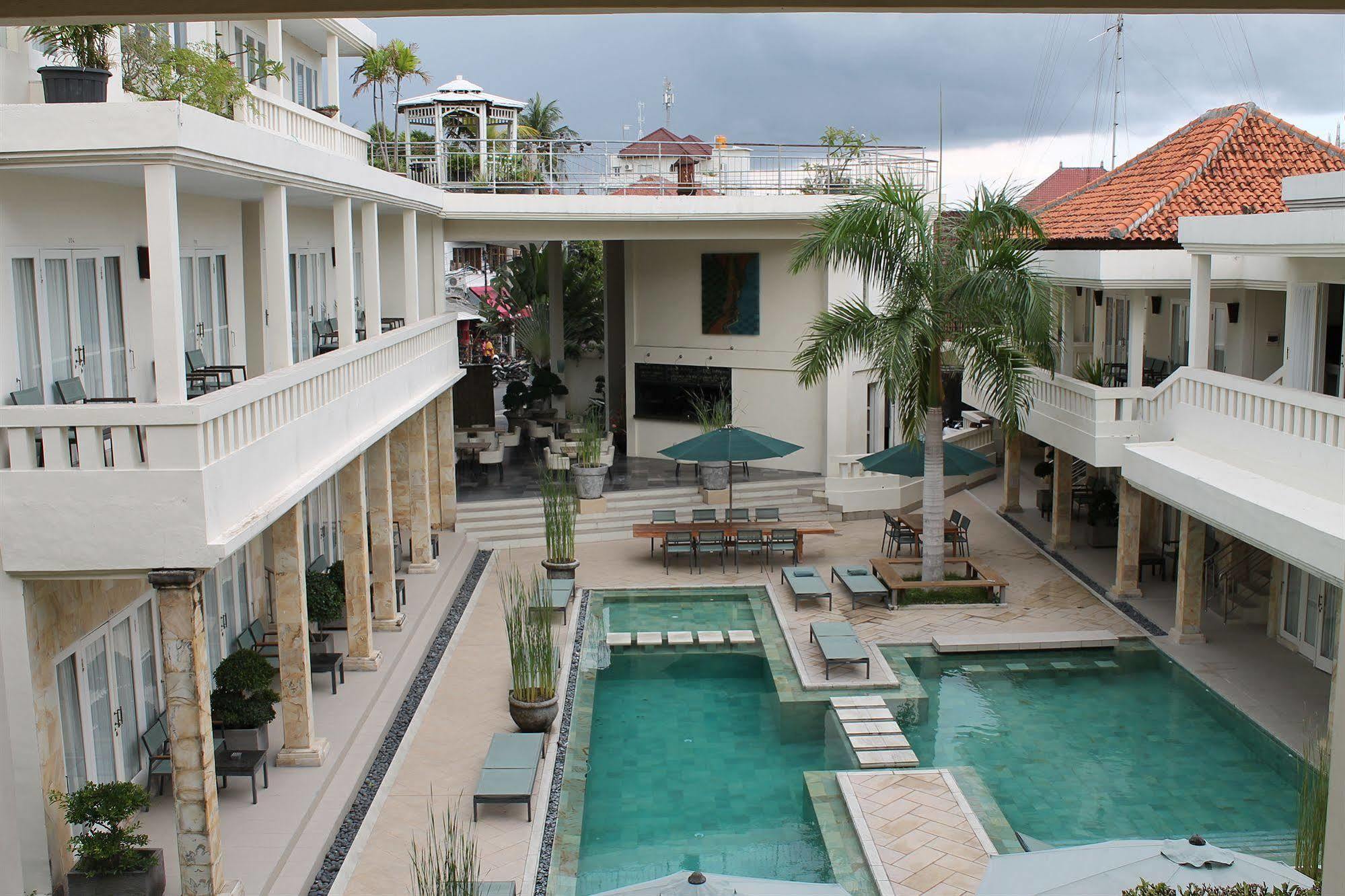 Bali Court Hotel & Apartment Legian Exteriör bild
