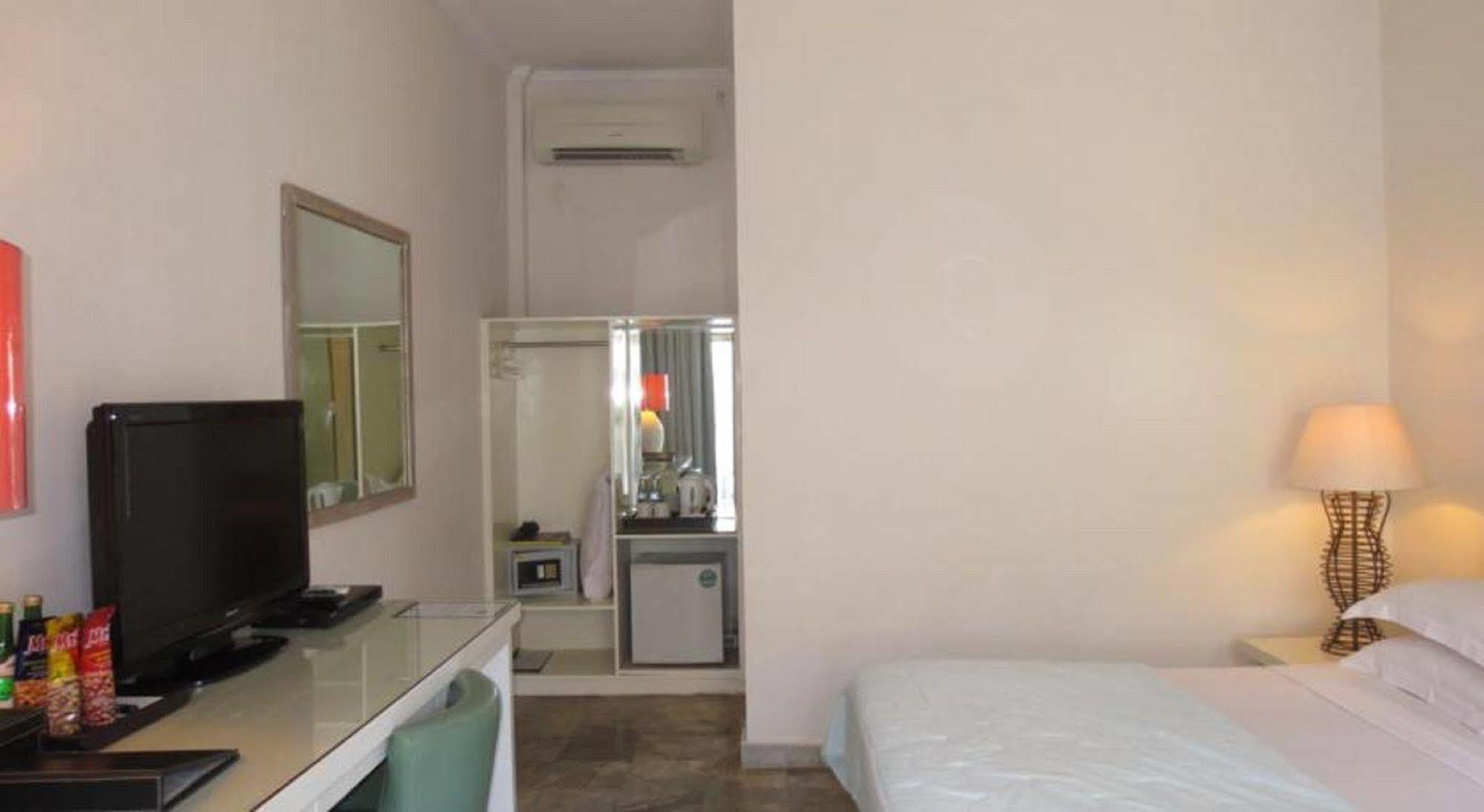 Bali Court Hotel & Apartment Legian Exteriör bild